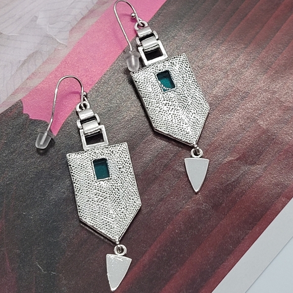 SOLD NWT Gorgeous Retro Design Bohemian Style Silver Crystal Gemstone Earrings - Picture 11 of 13